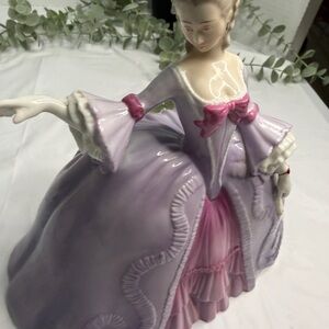 Franklin Mint Porcelain Hand Painted Marianne The Minuet Museum of Costume 1980
